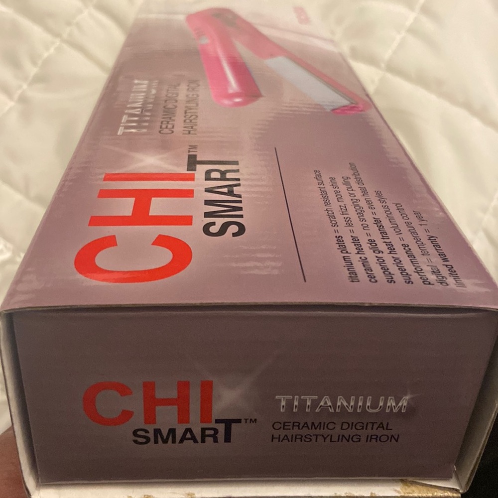 CHI SMART TITANIUM- FUCHSIA - HAIRSTYLING IRON - BRAND NEW